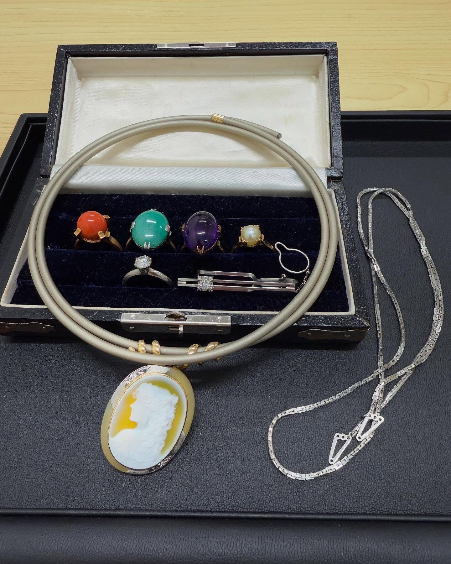 先日お譲りいただいた品物です😍