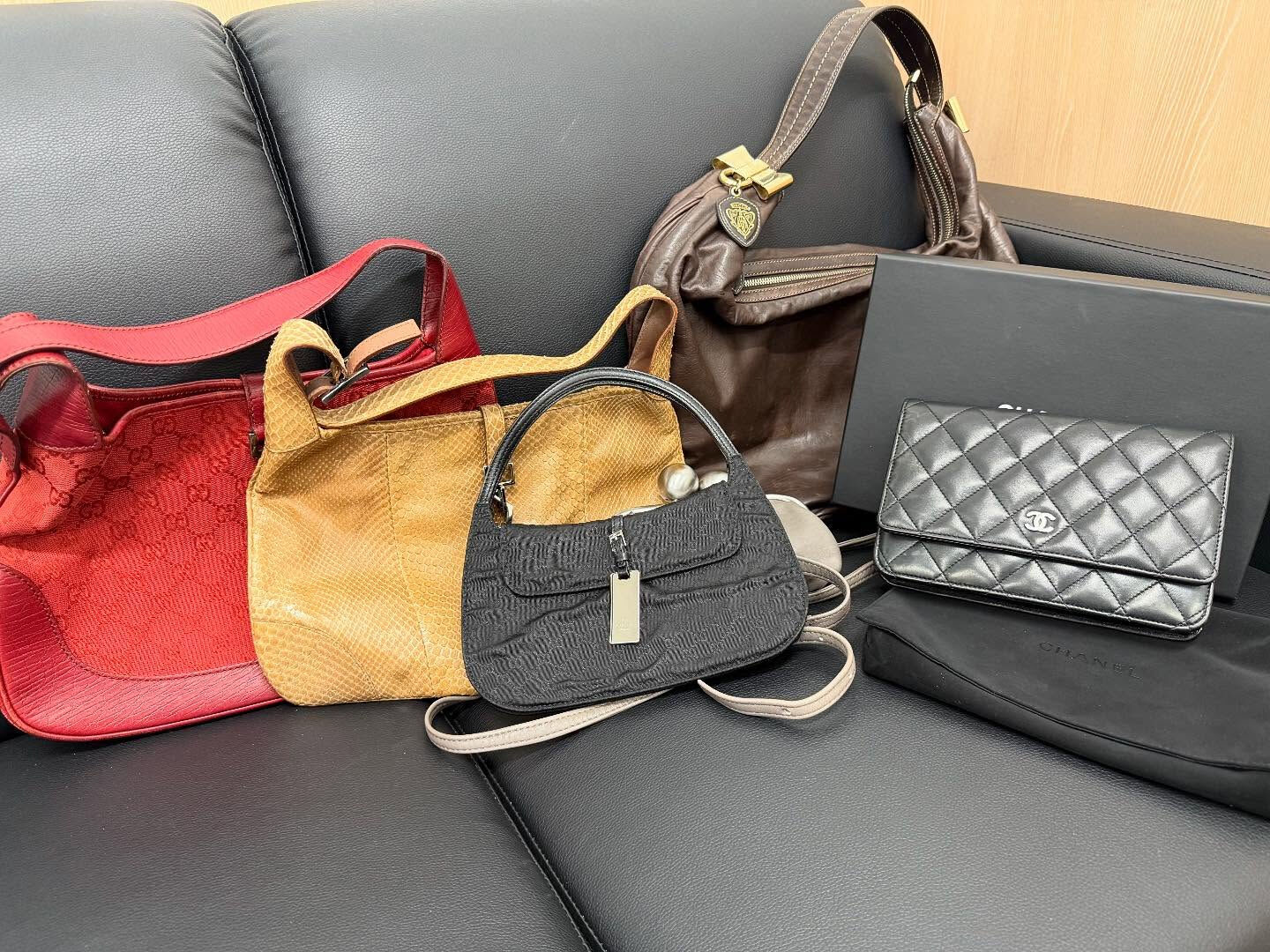 【買取】ブランドバック・Chanel、Gucci、Vuitt