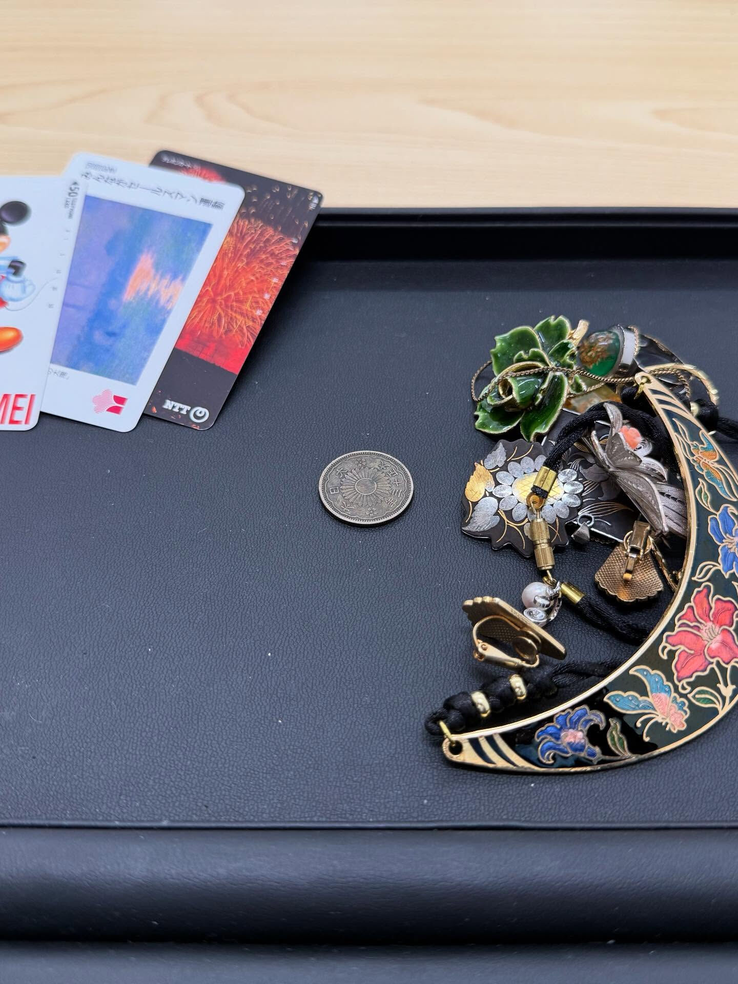 【買取】　記念切手・記念硬貨・貴金属