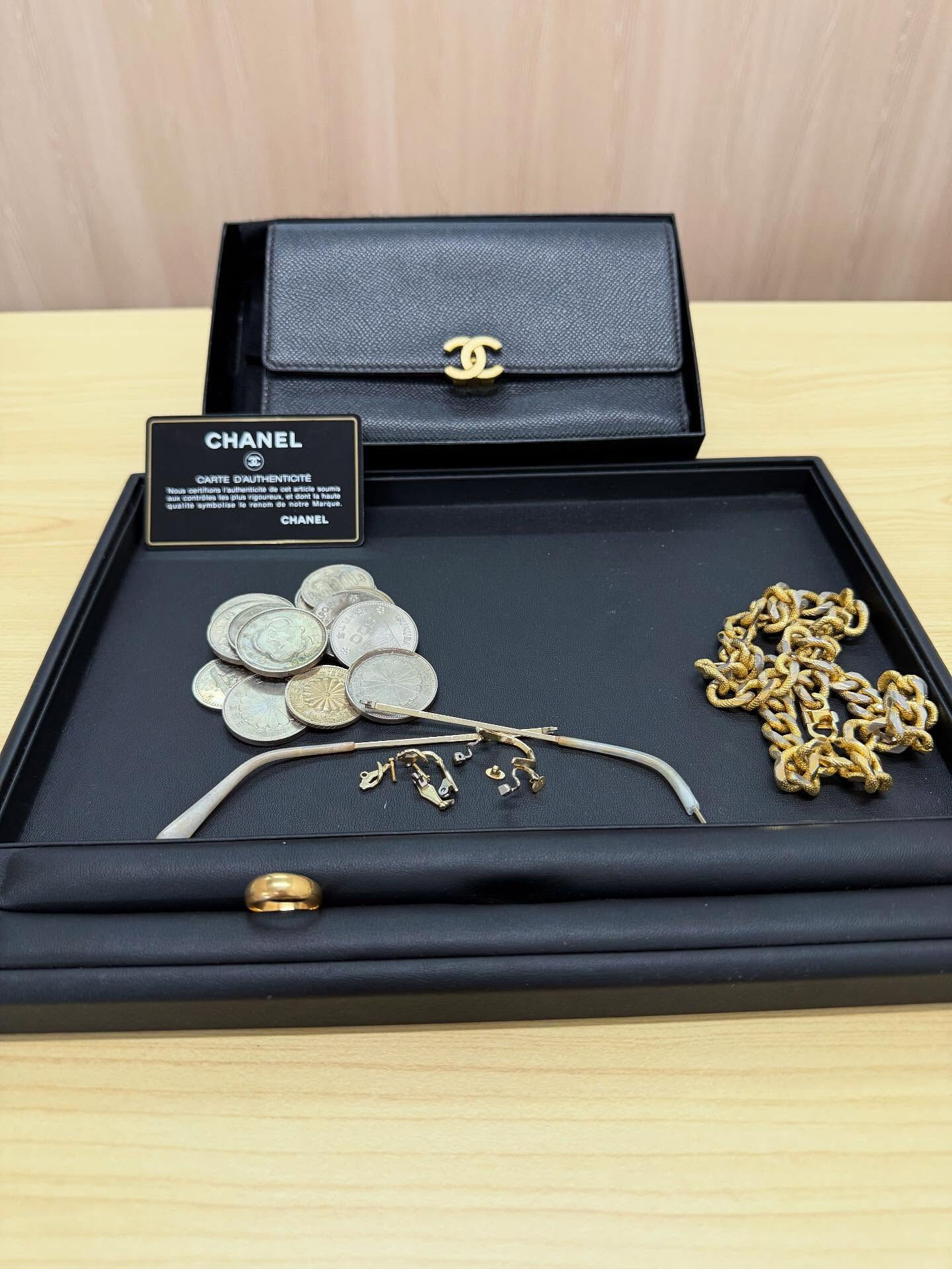 【買取】　時計・ライター・ブランド品・貴金属・記念硬貨