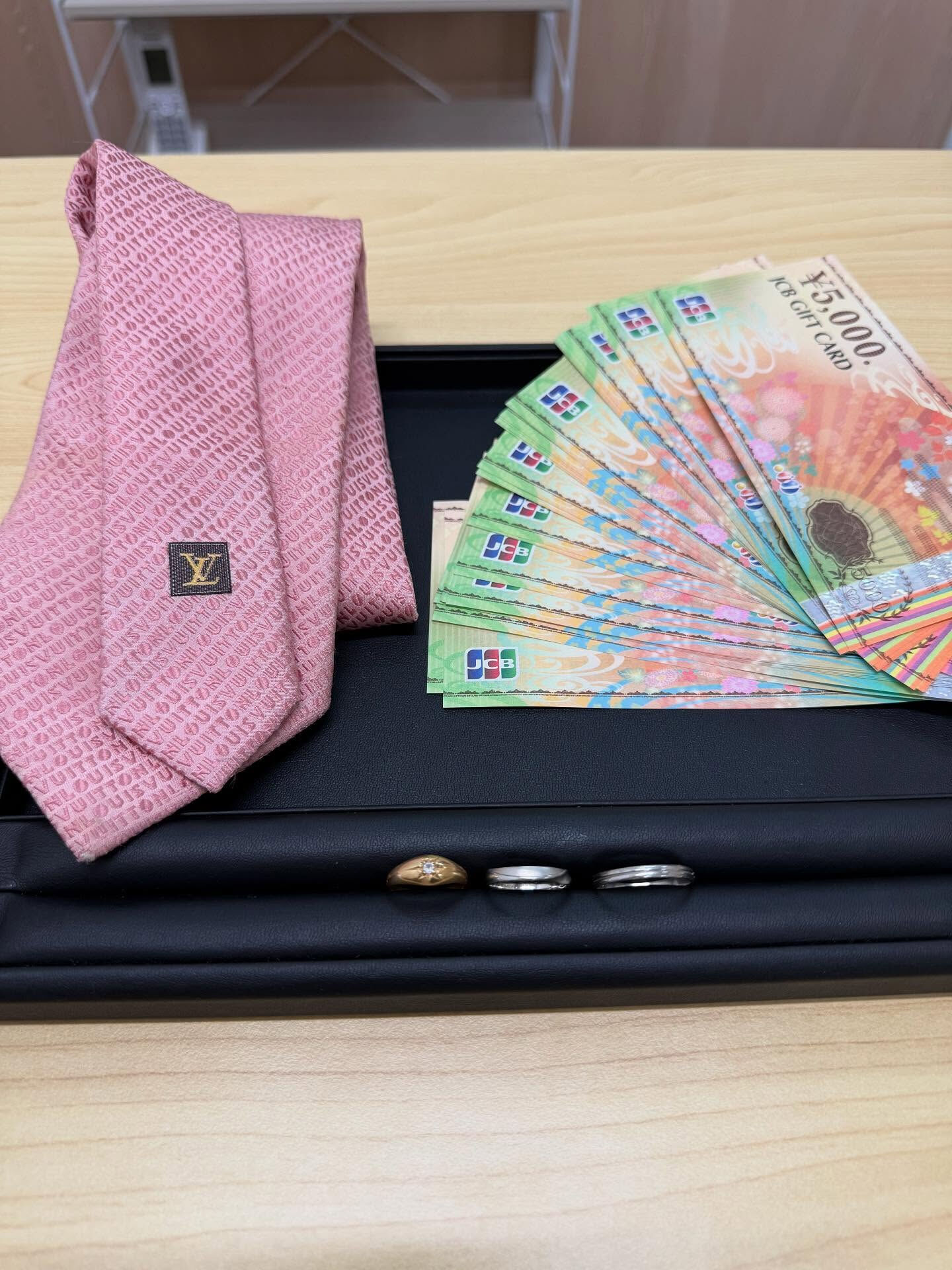 【買取】　ブランド・貴金属・金券